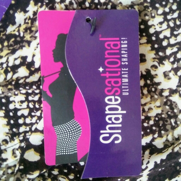 2/$20! Snakeskin Skirt with Butt Shaper - Picture 3 of 7